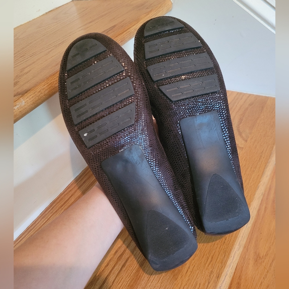 Van Eli Brown Leather Loafers Styled in Italy - Picture 6 of 11